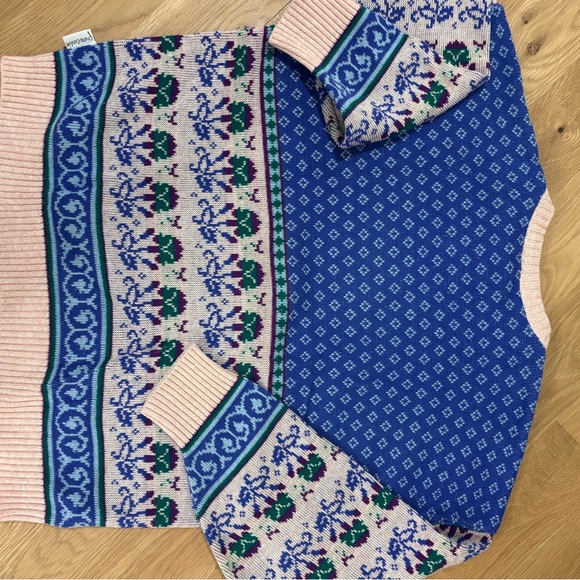 Vintage Pierre Cardin Blue and Cream Patterned Women's Sweater - Picture 3 of 3